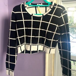 BCBG Black White Crop Sweater Pullover Crew S M